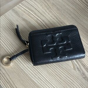 Tory Burch Black Leather Zip Wallet